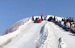 南阳滑雪场有哪些地方（南阳滑雪场滑雪旅游）