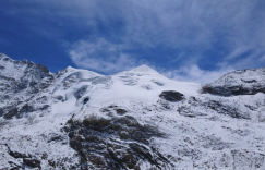 雅拉香布雪山徒步攻略（雅拉香布雪山徒步攻略）