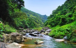 梅州哪里适合爬山（梅州爬山旅游）