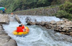 4九龙溪漂流门票价格多少（九龙溪漂流门票价格旅游）